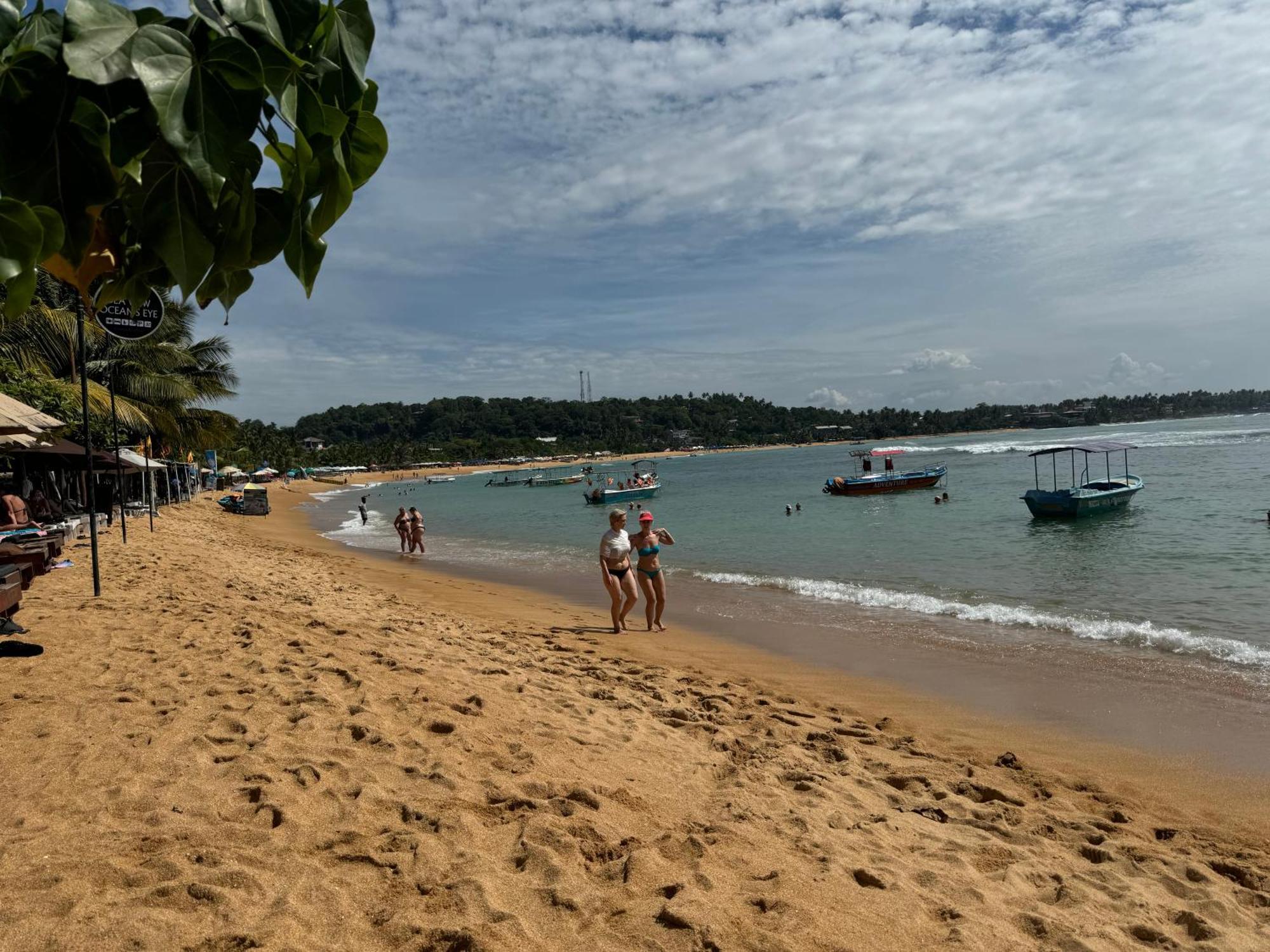 Brinkhouse Guesthouse , Unawatuna Beach Экстерьер фото
