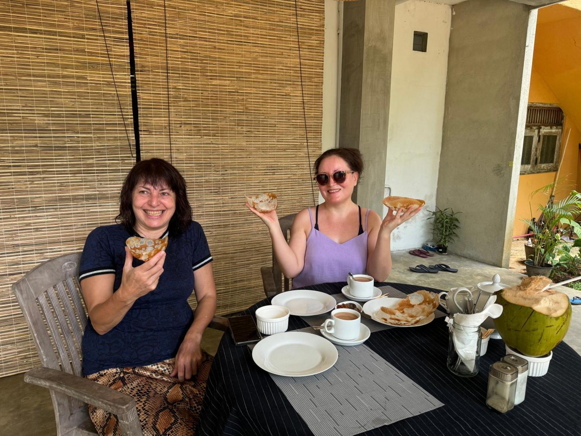 Brinkhouse Guesthouse , Unawatuna Beach Экстерьер фото