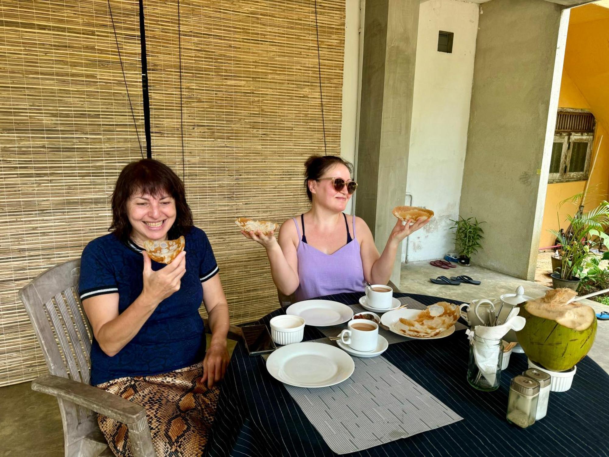 Brinkhouse Guesthouse , Unawatuna Beach Экстерьер фото